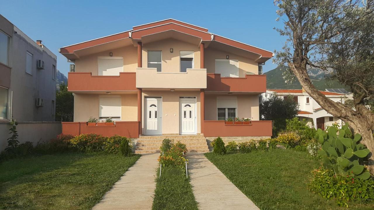 Jasmin Apartmani บาร์ ภายนอก รูปภาพ